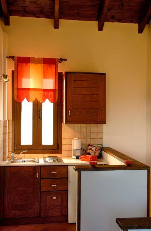 Dryas Guesthouse Polydrossos Room photo